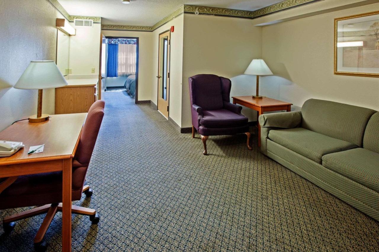 Country Inn & Suites By Radisson, Lansing, Mi المظهر الخارجي الصورة