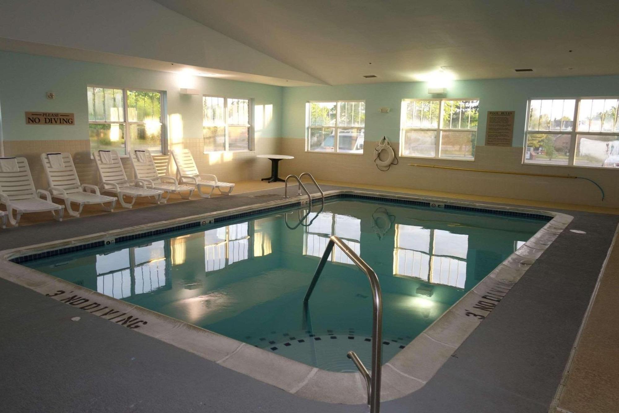 Country Inn & Suites By Radisson, Lansing, Mi المظهر الخارجي الصورة